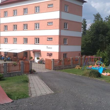 Penzion Hajsky Mlyn Nebanice Buitenkant foto