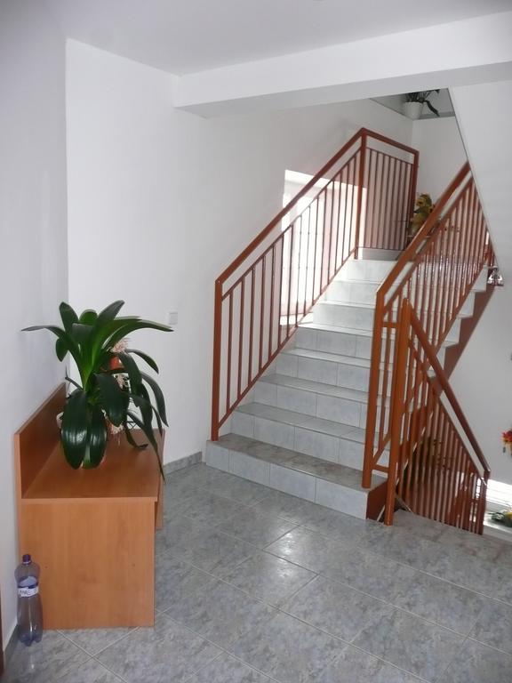Penzion Hajsky Mlyn Nebanice Buitenkant foto